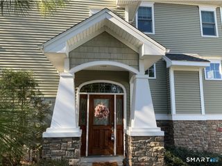 1 Lawrence Avenue 1, Danbury, CT 06810