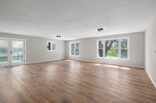 411 4th Street N, Sartell, MN 56377