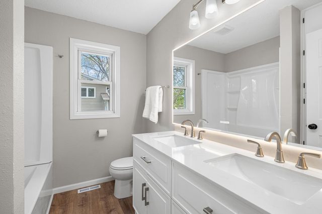 411 4th Street N, Sartell, MN 56377