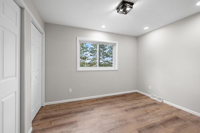 411 4th Street N, Sartell, MN 56377