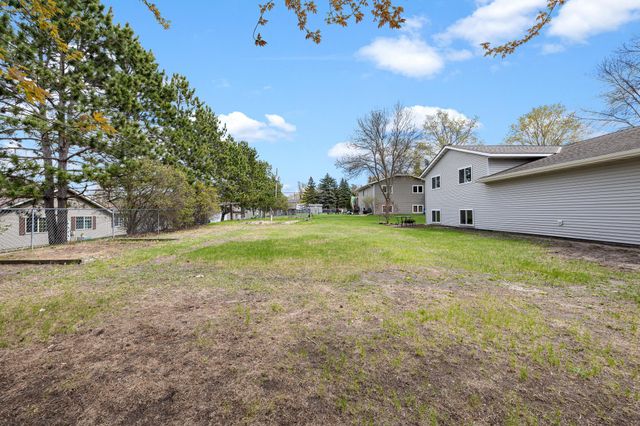 411 4th Street N, Sartell, MN 56377