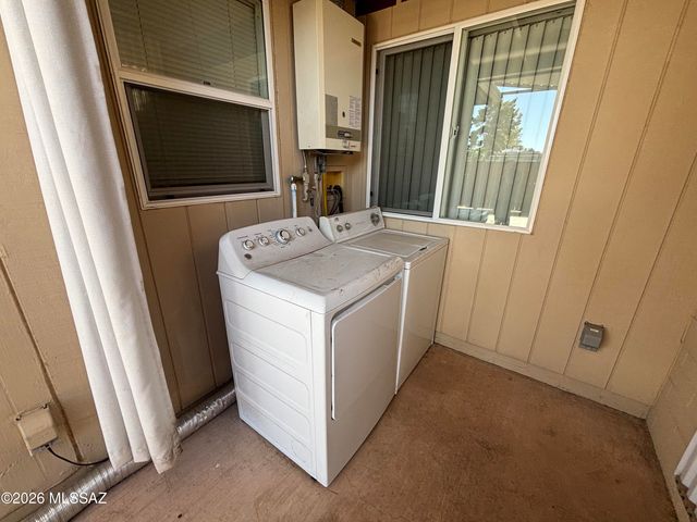 3892 S Evergreen Avenue, Tucson, AZ 85730