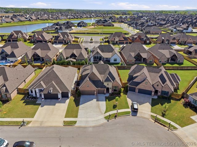 12521 S Fulton Avenue, Bixby, OK 74008