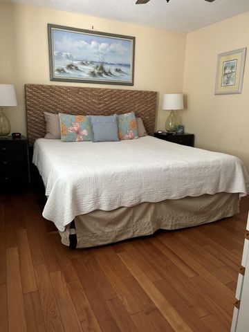 850 Mallery Street 4O, St Simons Island, GA 31522