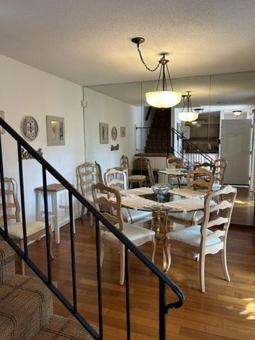 850 Mallery Street 4O, St Simons Island, GA 31522