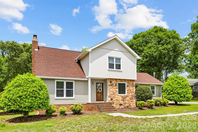 107 Friendfield Drive, Fort Mill, SC 29715
