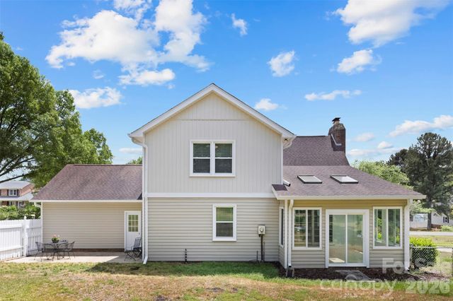 107 Friendfield Drive, Fort Mill, SC 29715