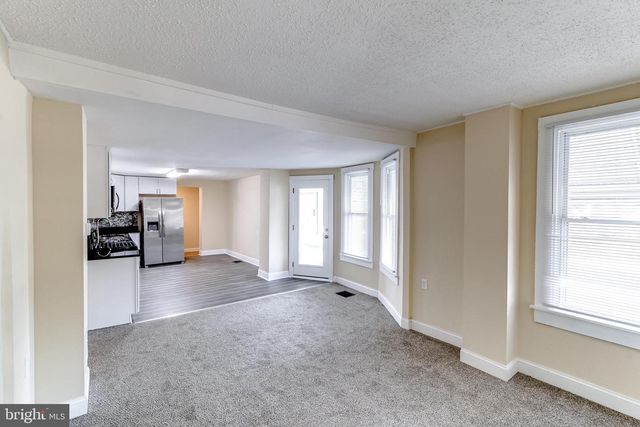 300 LORRAINE AVE, Baltimore, MD 21221