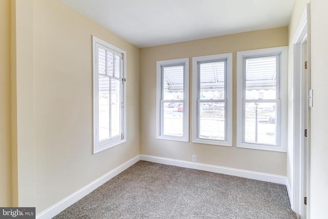 300 LORRAINE AVE, Baltimore, MD 21221