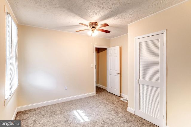 300 LORRAINE AVE, Baltimore, MD 21221