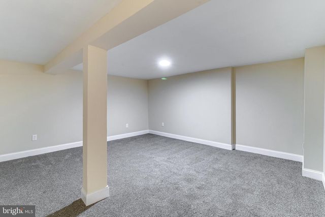 300 LORRAINE AVE, Baltimore, MD 21221