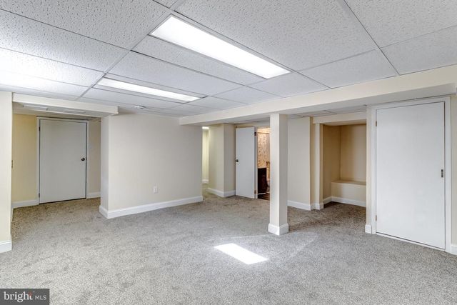 300 LORRAINE AVE, Baltimore, MD 21221