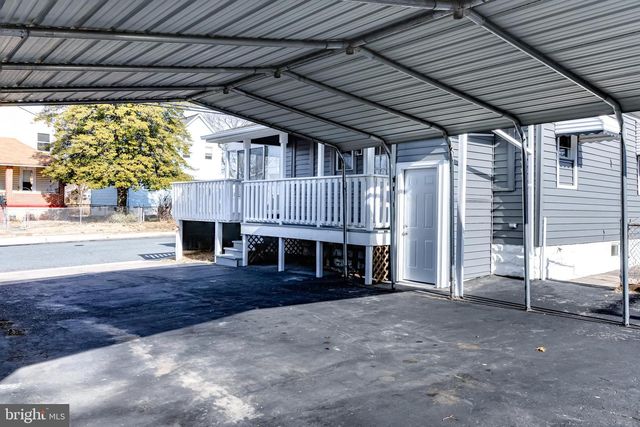 300 LORRAINE AVE, Baltimore, MD 21221