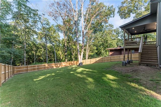 13 Hinckley Circle, Bella Vista, AR 72714