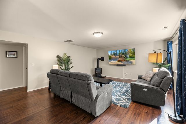 19812 13th Place W, Lynnwood, WA 98036