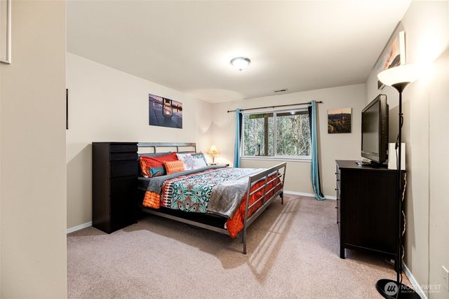 19812 13th Place W, Lynnwood, WA 98036