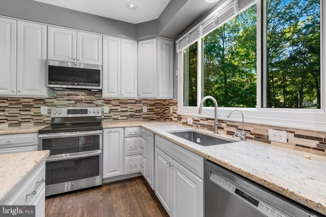 6606 OKEEFE KNOLL CT, Fairfax Station, VA 22039