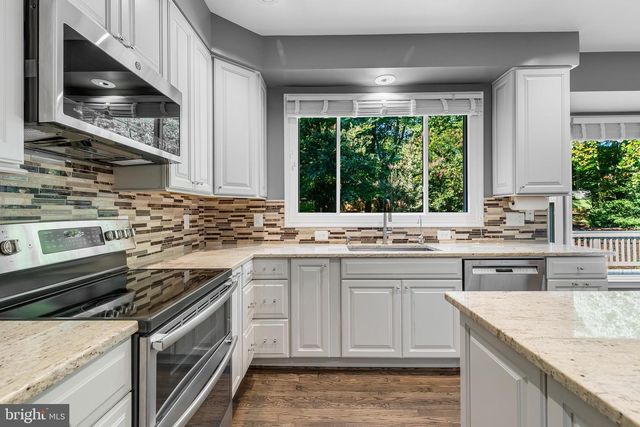 6606 OKEEFE KNOLL CT, Fairfax Station, VA 22039