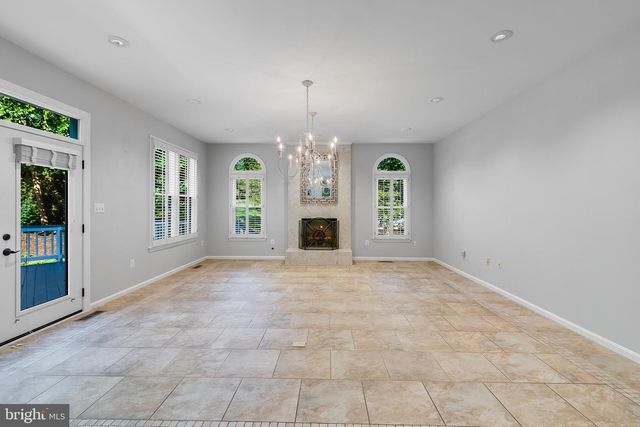 6606 OKEEFE KNOLL CT, Fairfax Station, VA 22039