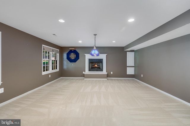 6606 OKEEFE KNOLL CT, Fairfax Station, VA 22039