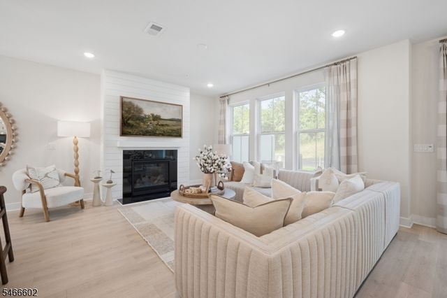 22 Wellspring 611, Wayne Twp., NJ 07470