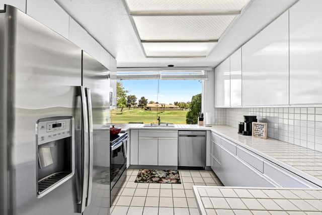 37 Colonial Drive, Rancho Mirage, CA 92270