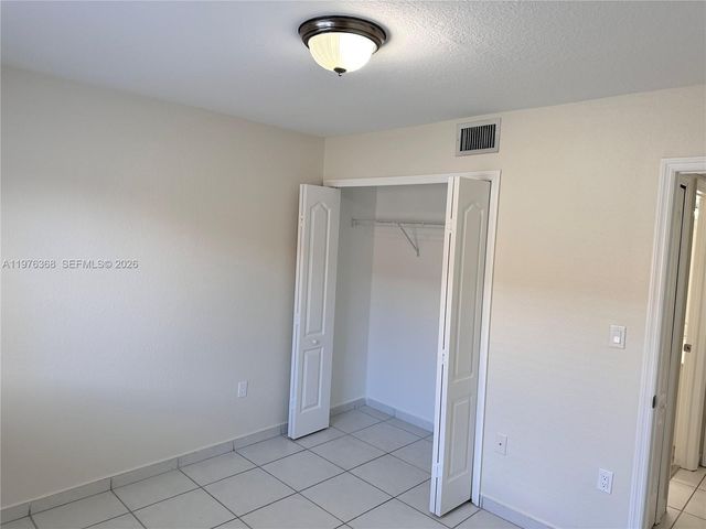 17354 NW 74th Ave 202, Hialeah, FL 33015