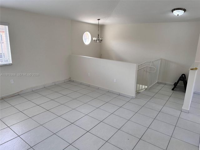 17354 NW 74th Ave 202, Hialeah, FL 33015