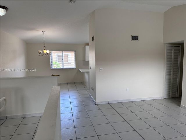 17354 NW 74th Ave 202, Hialeah, FL 33015