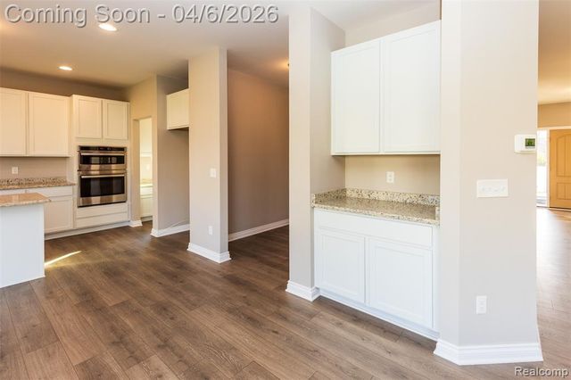 34607 John Bartley Circle, Sterling Heights, MI 48310