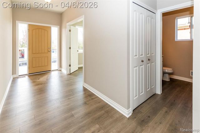 34607 John Bartley Circle, Sterling Heights, MI 48310