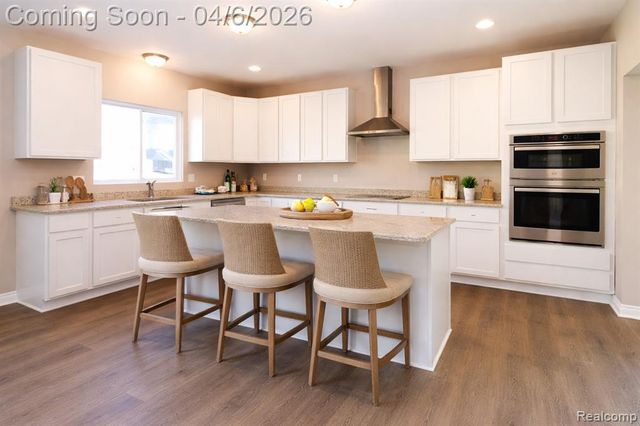34607 John Bartley Circle, Sterling Heights, MI 48310