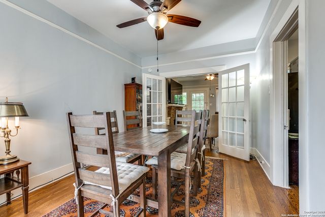 222 Redwood, San Antonio, TX 78209