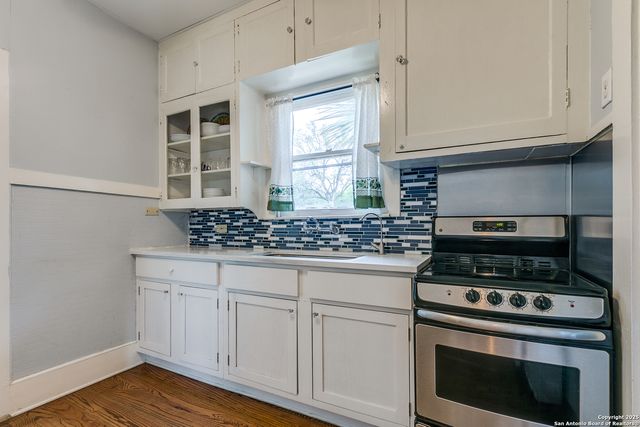 222 Redwood, San Antonio, TX 78209