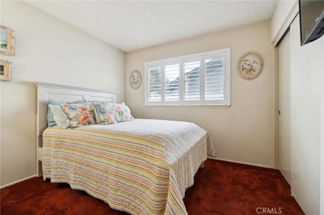 22714 Stagg, West Hills, CA 91304