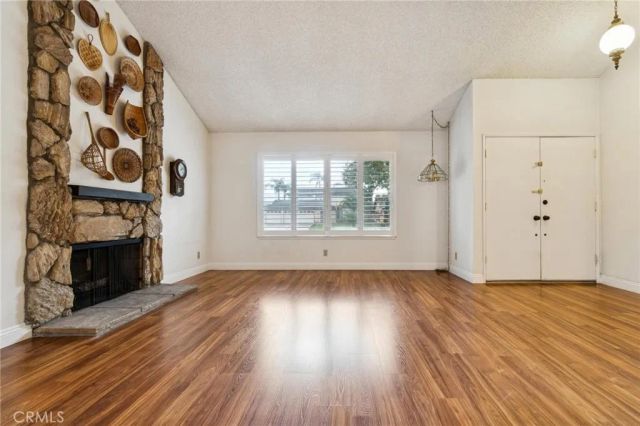 22714 Stagg, West Hills, CA 91304