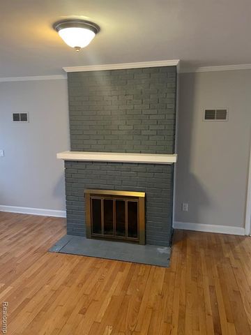 1275 University Avenue, Adrian, MI 49221