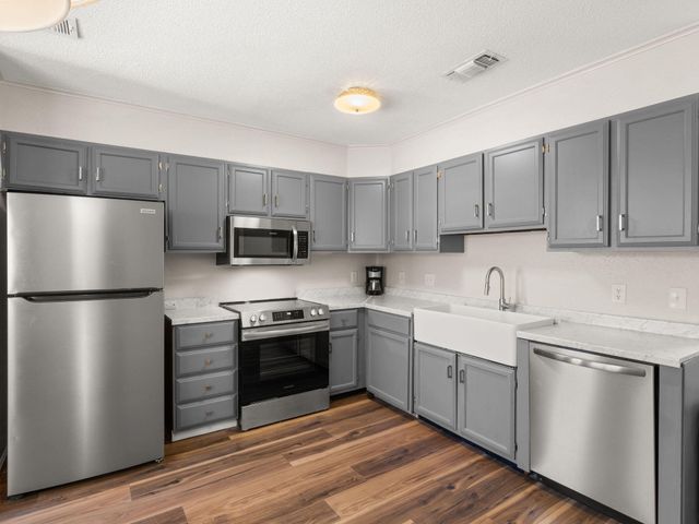 1007 W Union St, Leesville, LA 71446