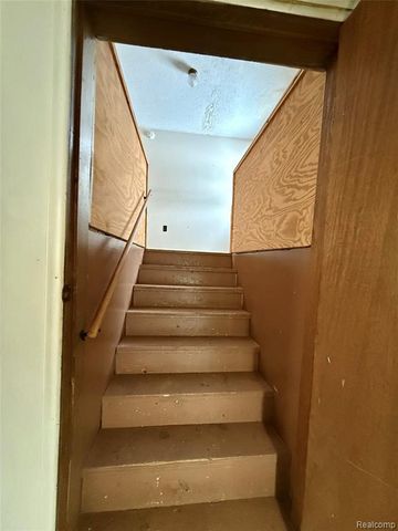 6377 E Atherton Road, Burton, MI 48519