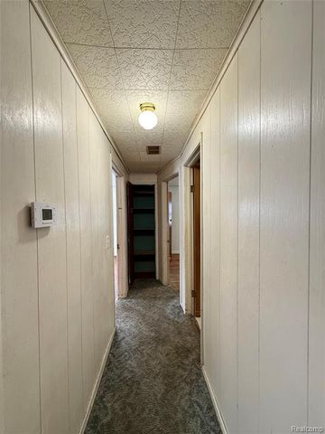 6377 E Atherton Road, Burton, MI 48519