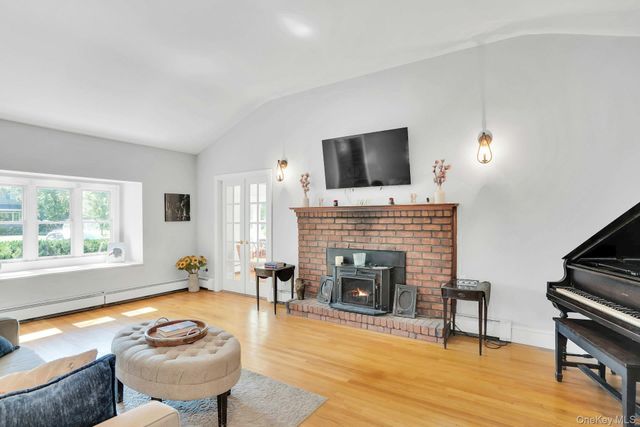 30 Sarina Drive, Commack, NY 11725