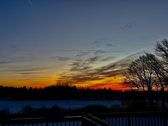 2206 Stonecroft DRIVE, Grafton, WI 53024