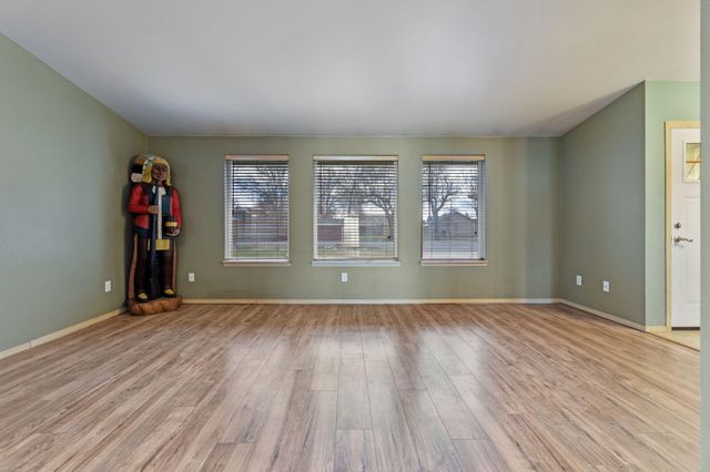 3465 Boardman Avenue, Klamath Falls, OR 97603