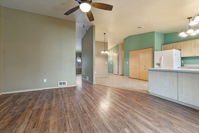 3465 Boardman Avenue, Klamath Falls, OR 97603