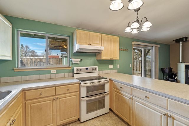 3465 Boardman Avenue, Klamath Falls, OR 97603