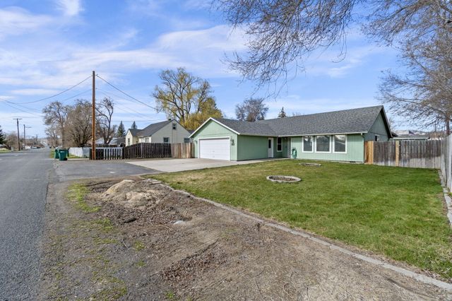 3465 Boardman Avenue, Klamath Falls, OR 97603