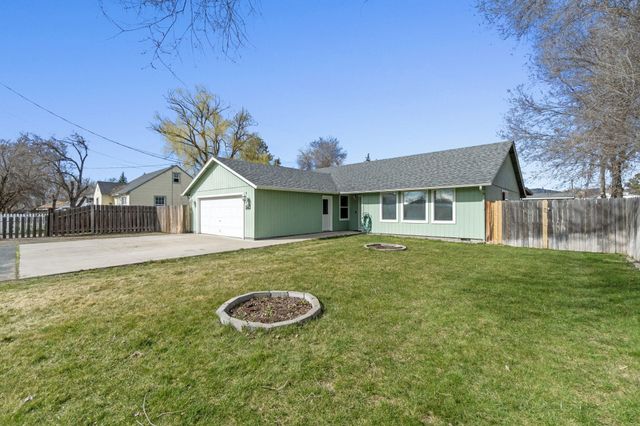 3465 Boardman Avenue, Klamath Falls, OR 97603