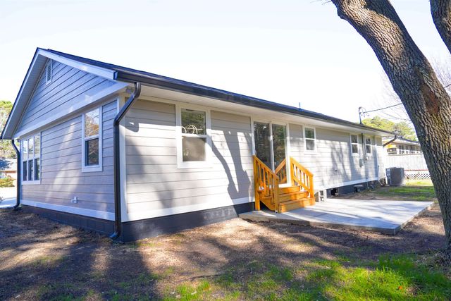 1104 Ragin St., Myrtle Beach, SC 29577