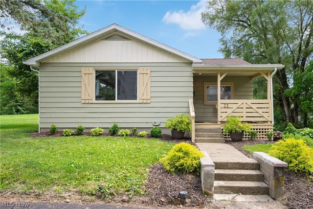 23 Curley Court SE, Massillon, OH 44646
