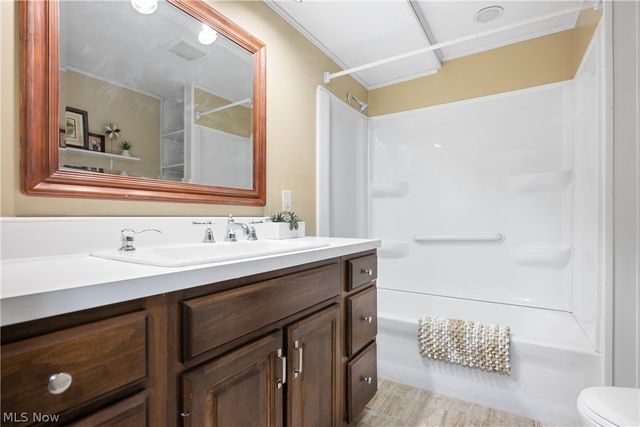 23 Curley Court SE, Massillon, OH 44646